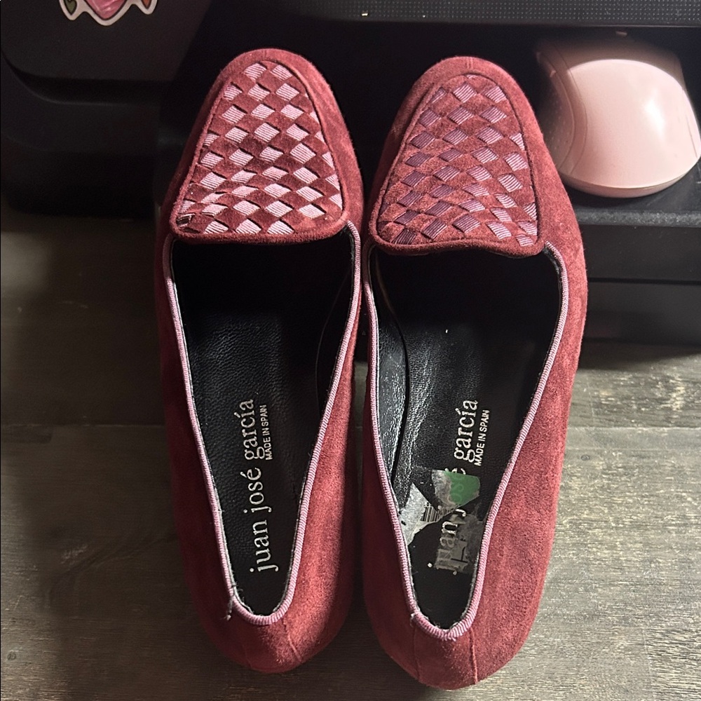 Juan José García women's‎ suede loafers size 8 woven detail
